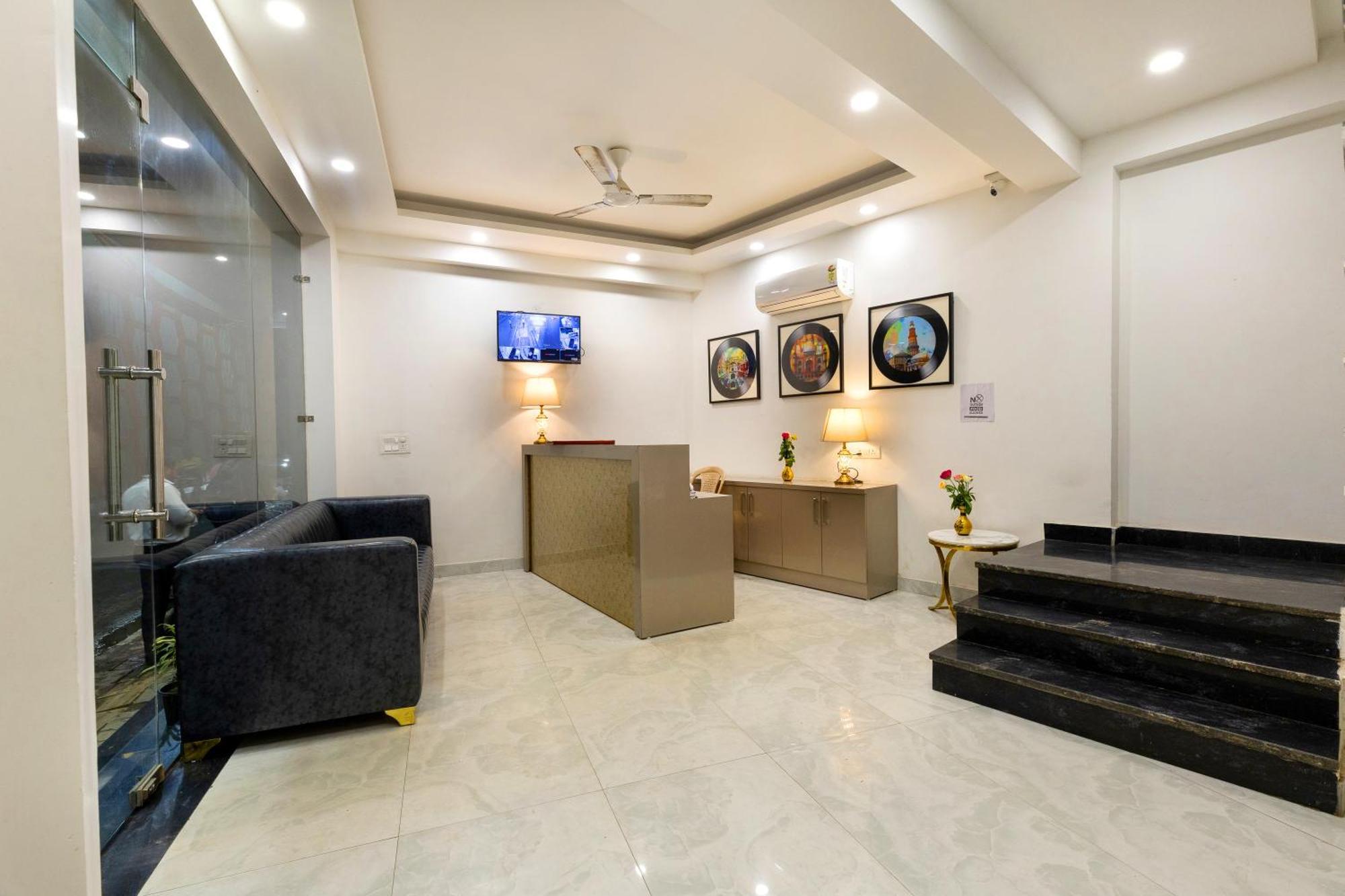 Opo The Black Eye Hotel 3*